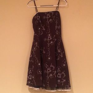 Brown patterned dress